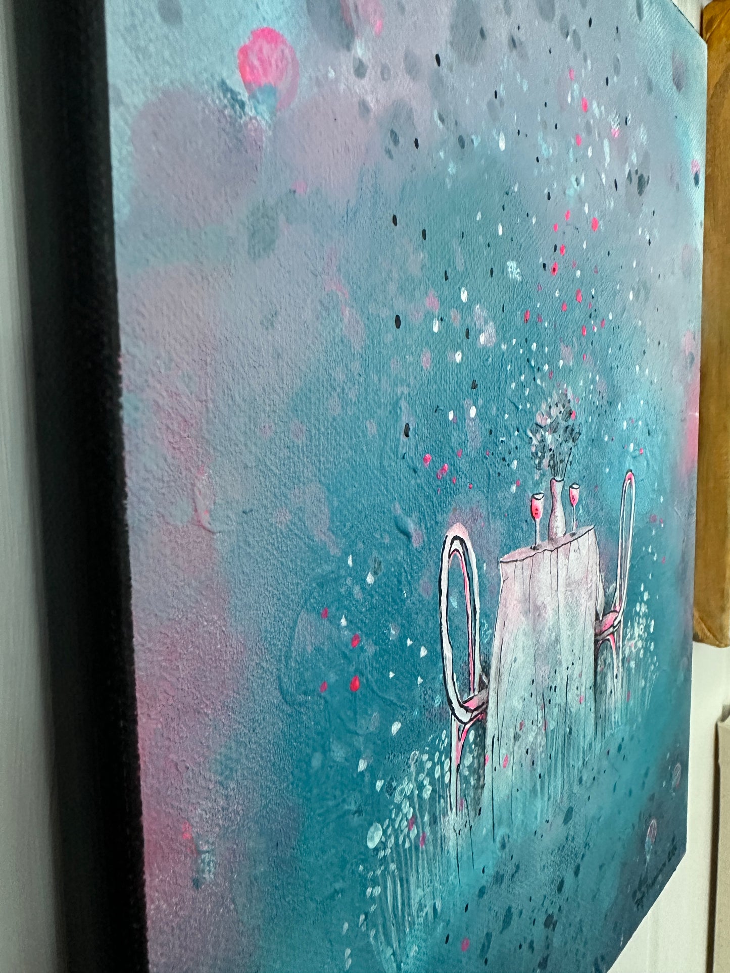 Pöytä kahdelle, canvas-taulu, 24 × 30 cm, akryyli